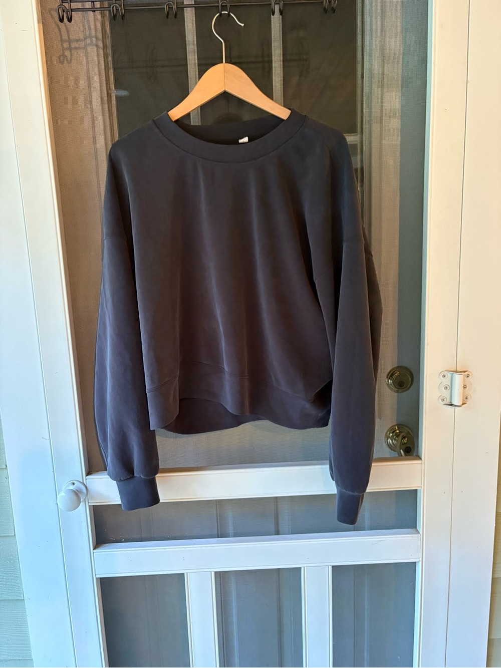 lululemon athletica Washed dark Charcoal Crew Sweatshirt - Dark Gray - Picture 2 of 7
